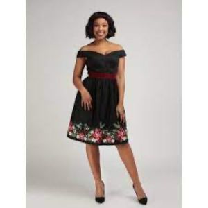 Collectif Lilith Festive Floral Swing Dress NWT